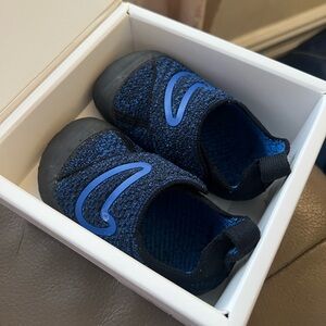 Nike Swoosh 1 Walker Shoes in Blue